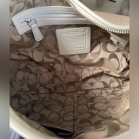 Coach Soho Large Ivory Glove Leather Hobo Shoulder Bag 9464 Y2K🔥 - Picture 4 of 15